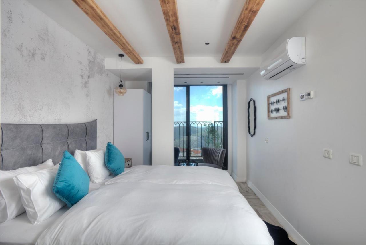 Vila Open Skys Safed Exteriér fotografie